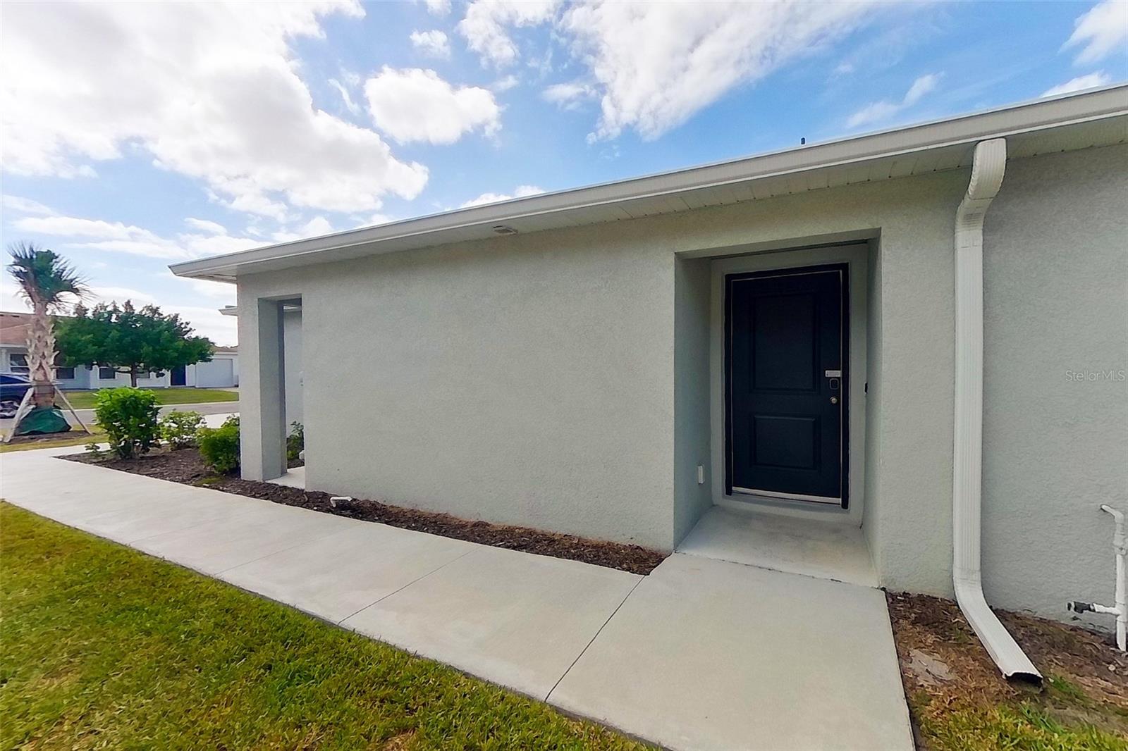 18312 GIBRALTAR LN — photo 2
