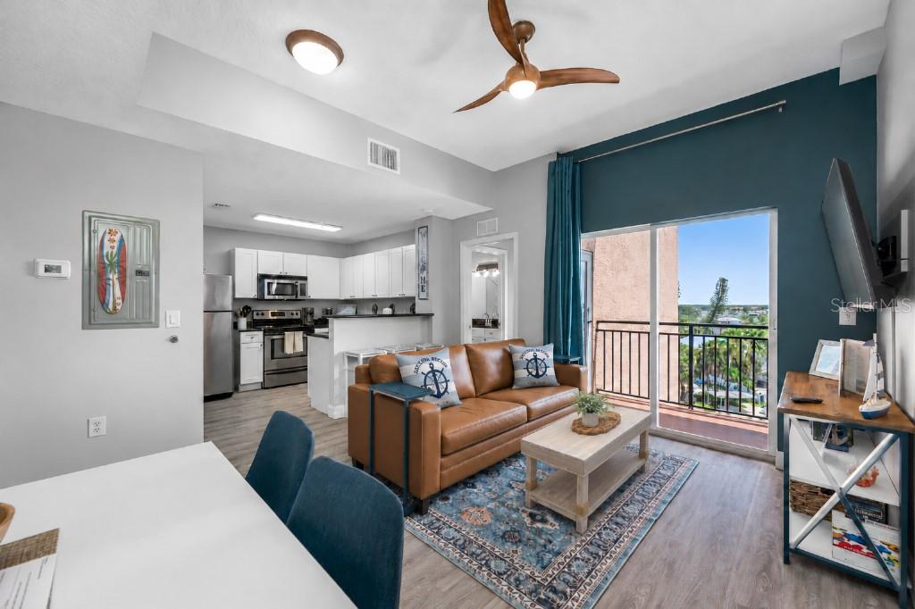 13235 GULF BLVD #502 — photo 3