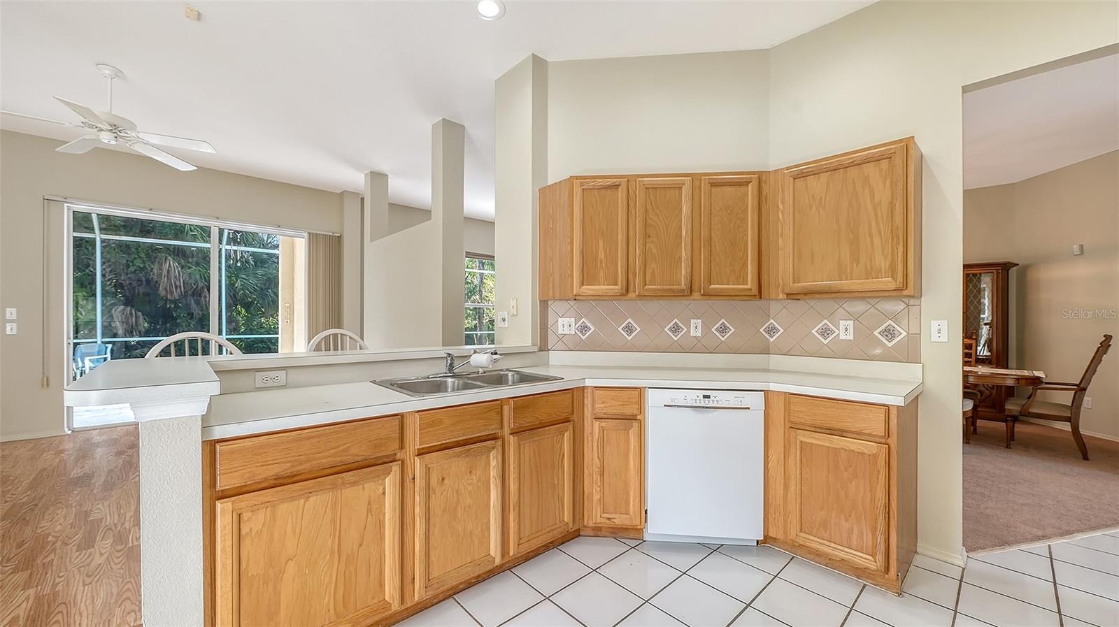 4942 OLDHAM ST — photo 30