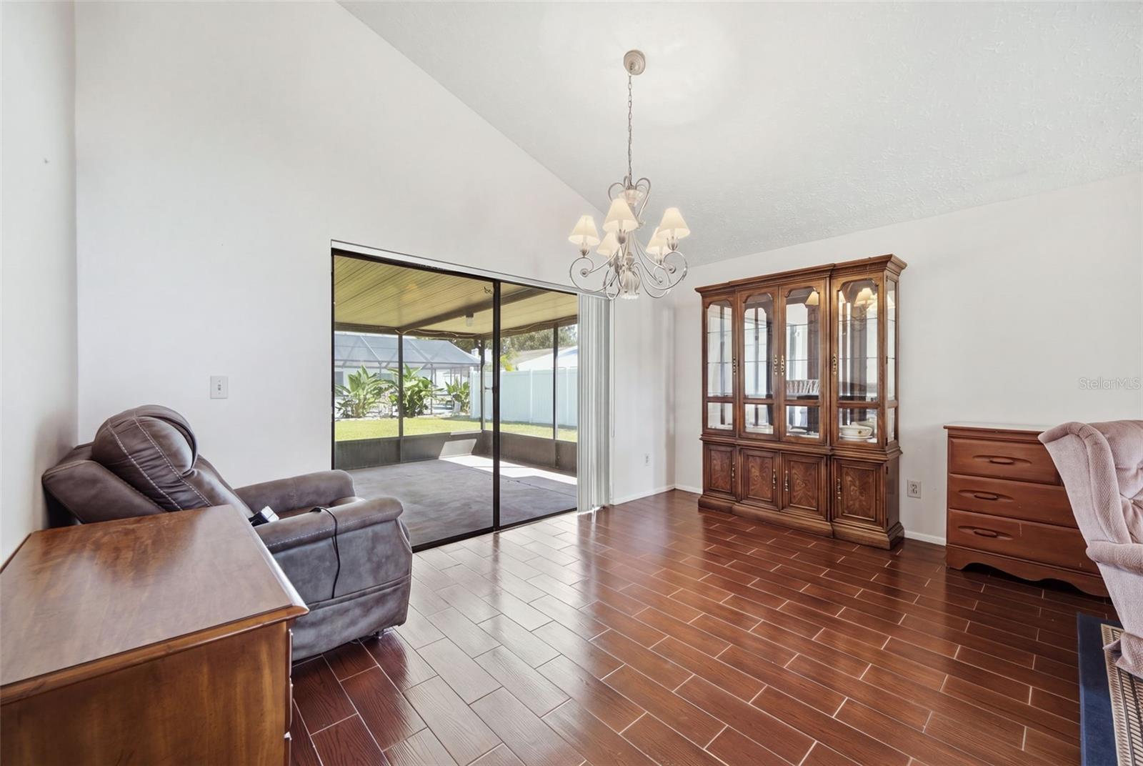 4609 DEERWALK AVE — photo 7