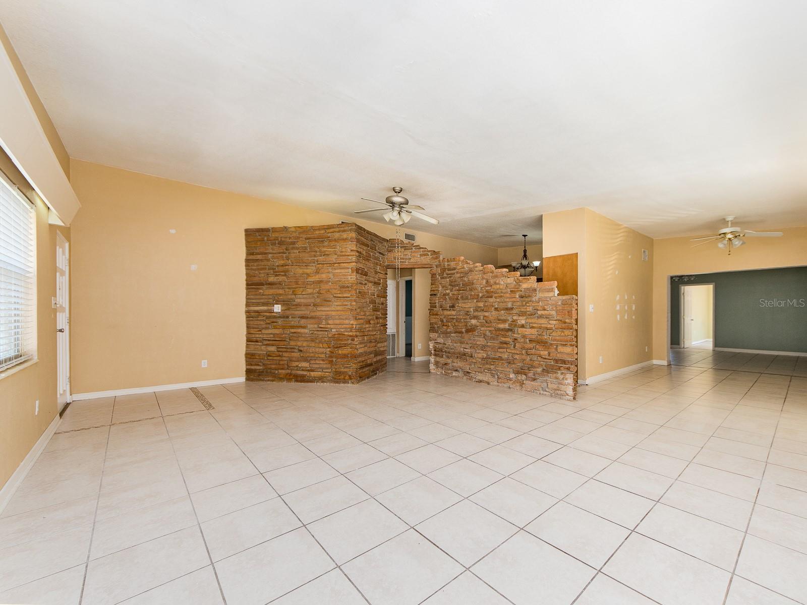 12663 INDIAN ROCKS RD — photo 4