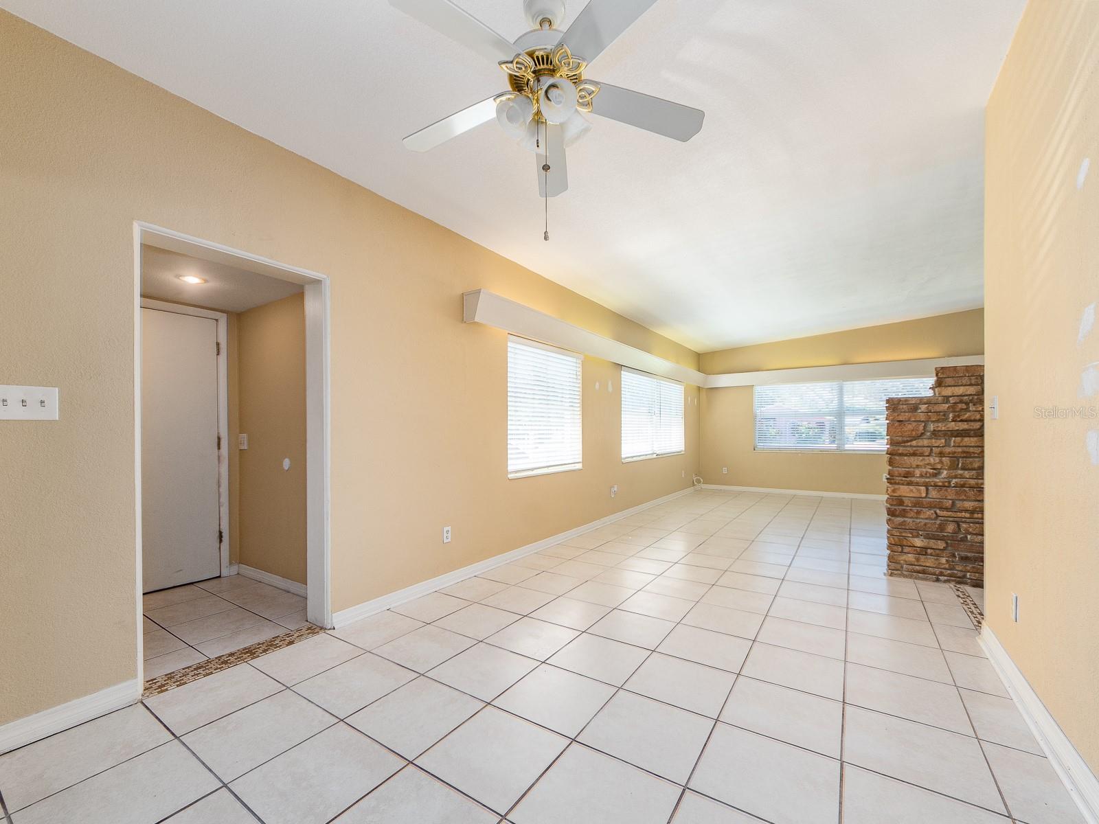12663 INDIAN ROCKS RD — photo 11