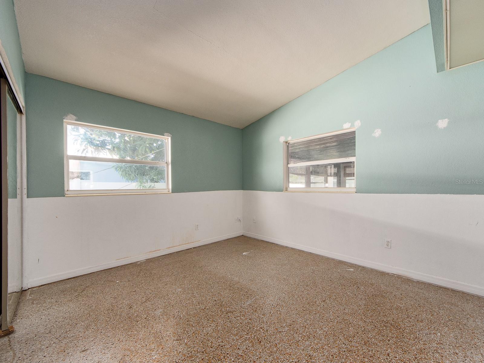 12663 INDIAN ROCKS RD — photo 18