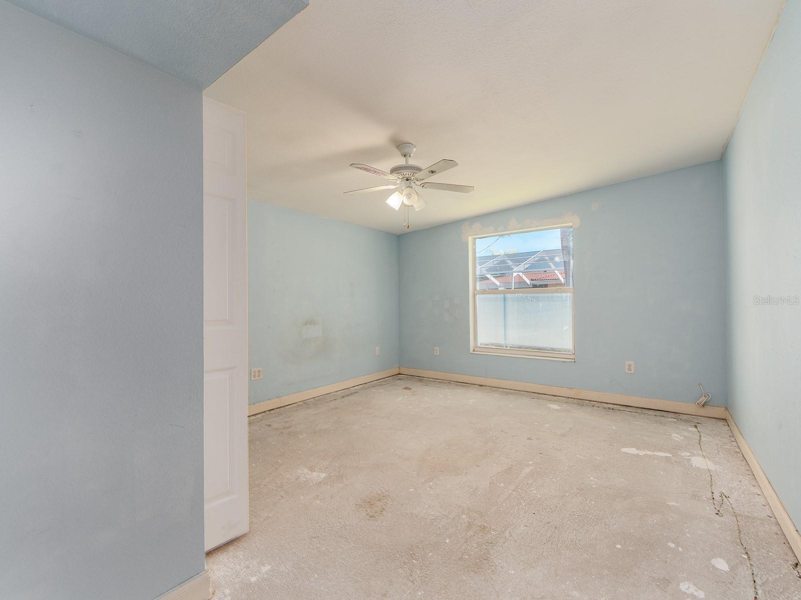 12663 INDIAN ROCKS RD — photo 21
