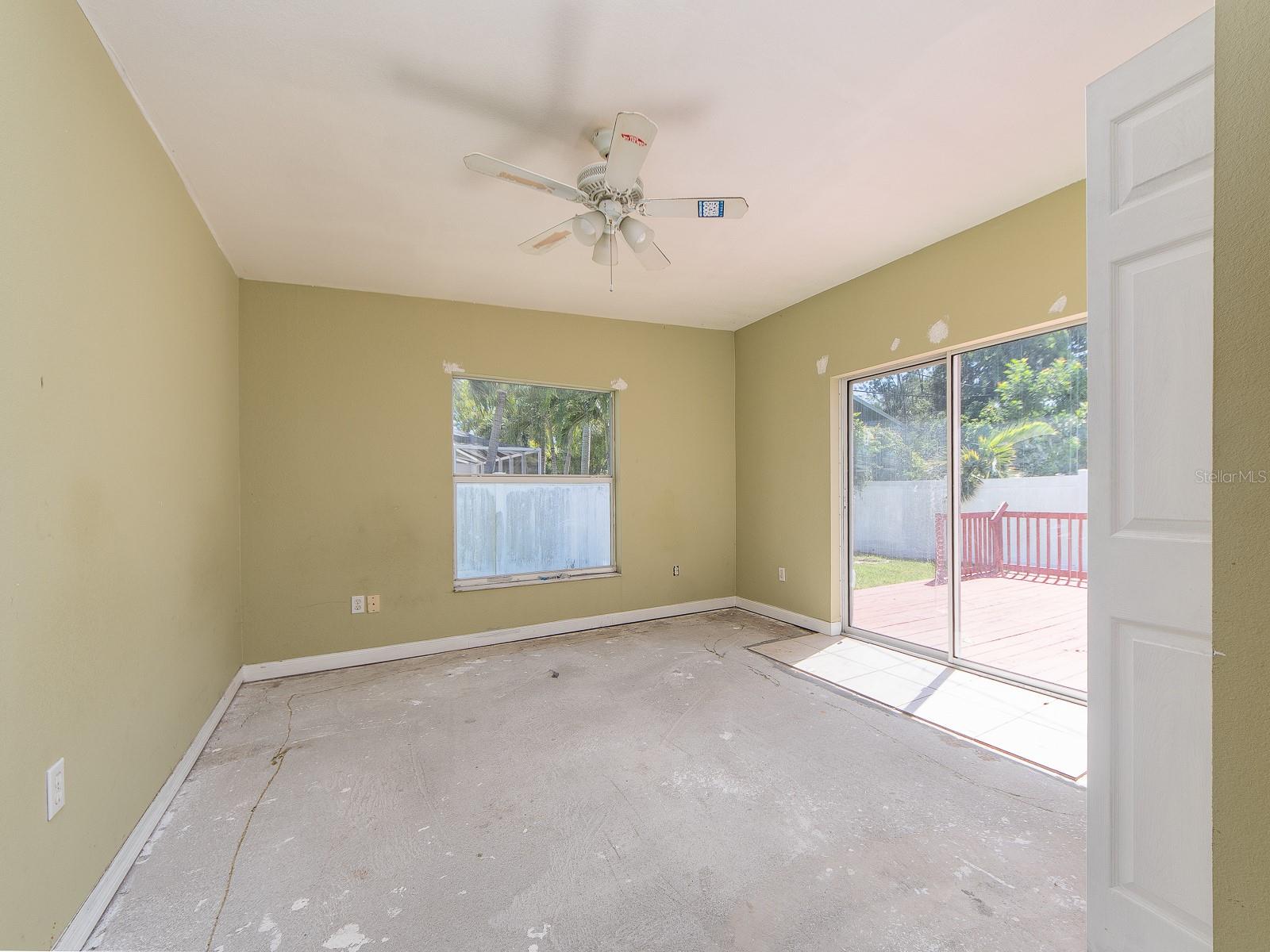12663 INDIAN ROCKS RD — photo 23