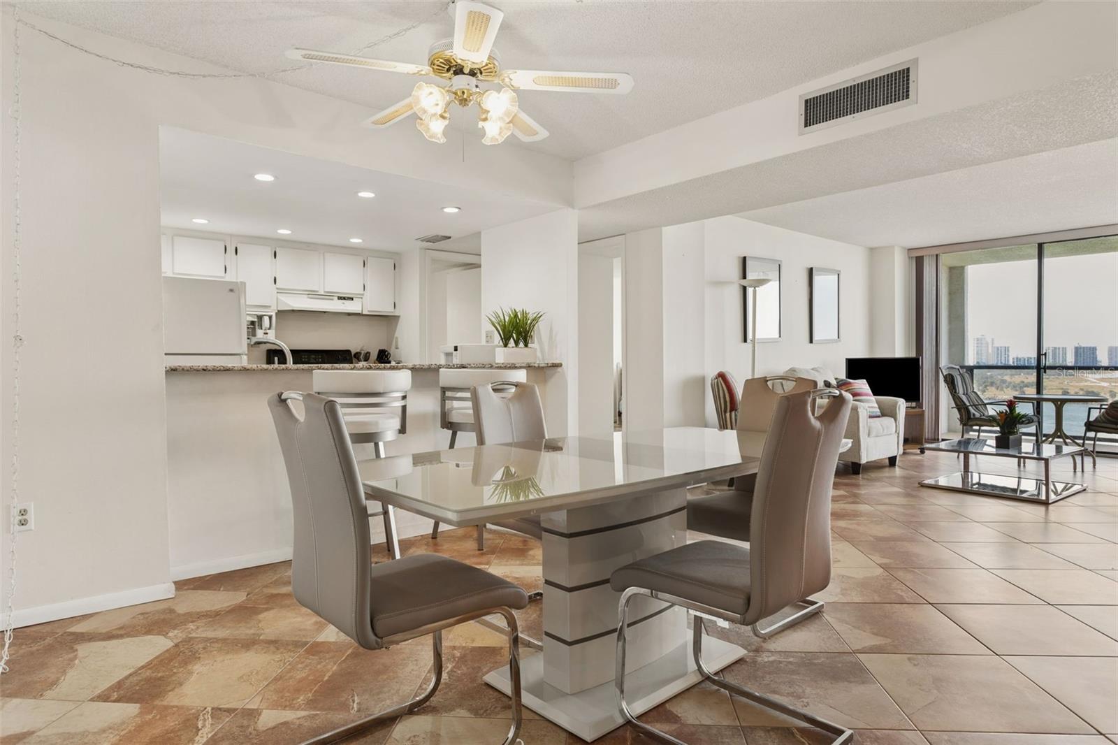 450 S GULFVIEW BLVD #1007 — photo 8