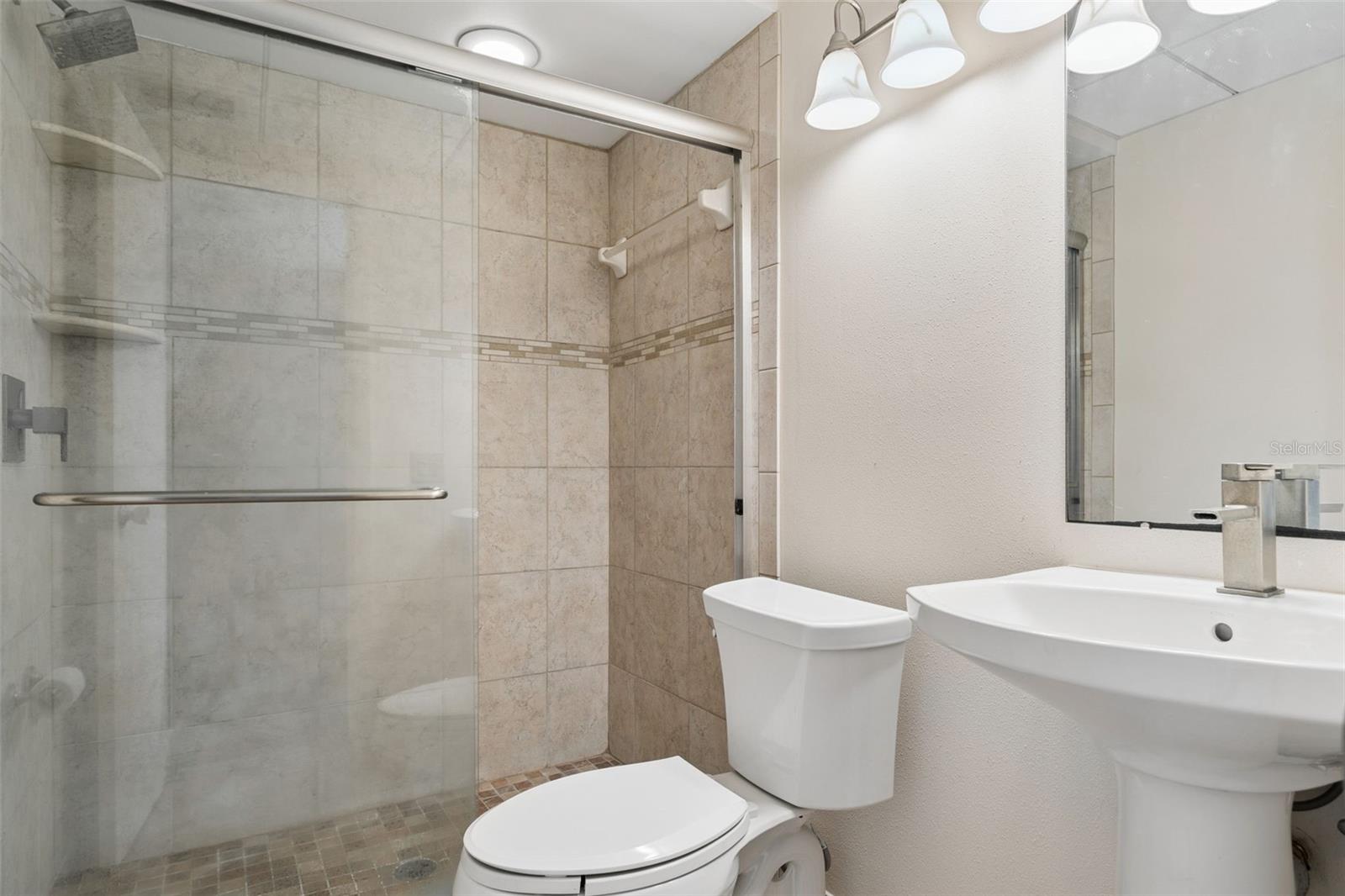 450 S GULFVIEW BLVD #1007 — photo 17