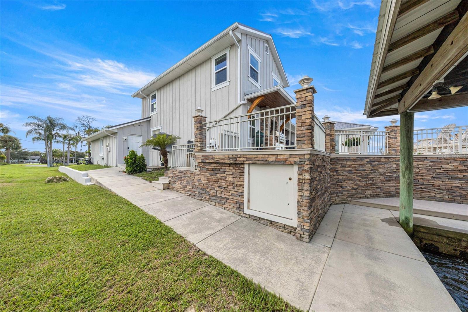 2247 N PILOT PT — photo 7