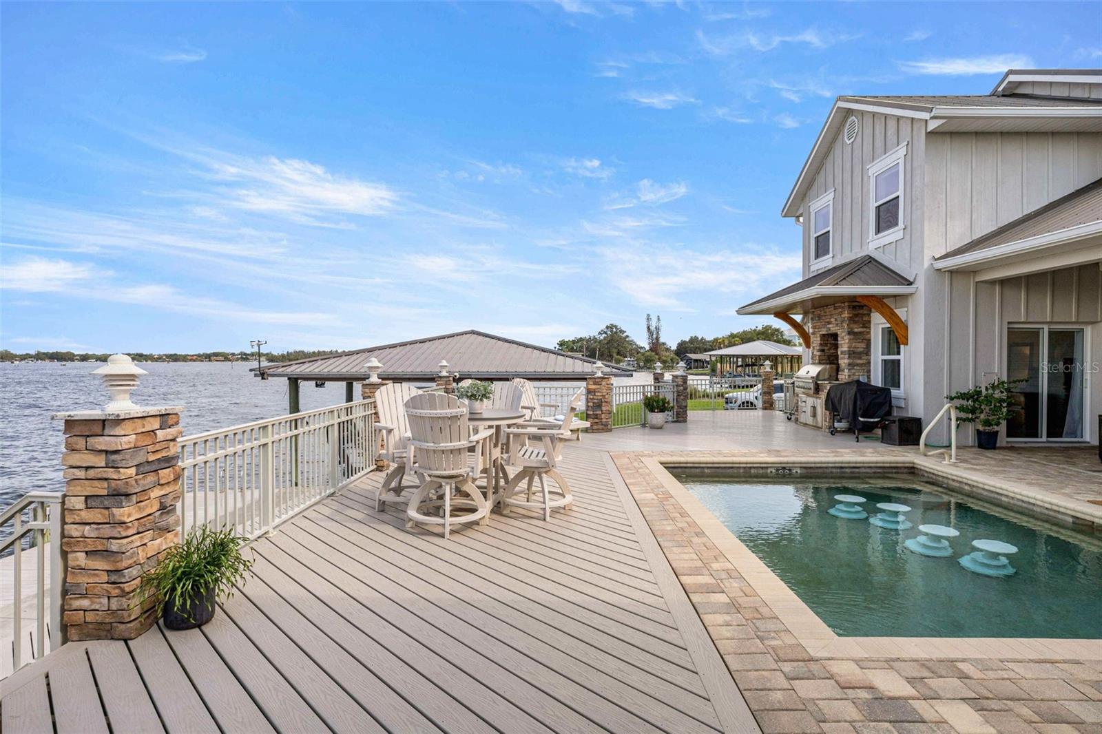 2247 N PILOT PT — photo 24