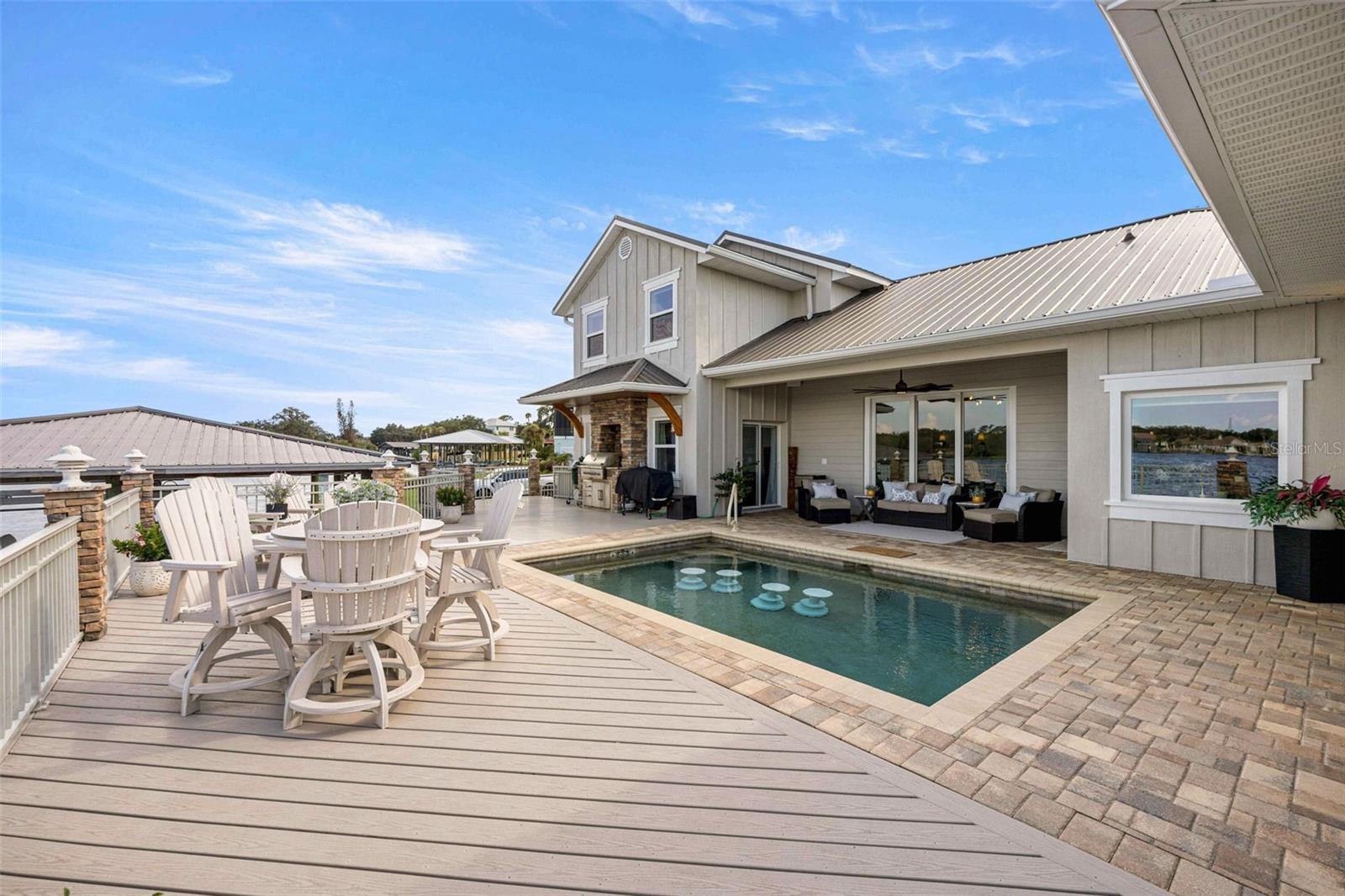 2247 N PILOT PT — photo 27