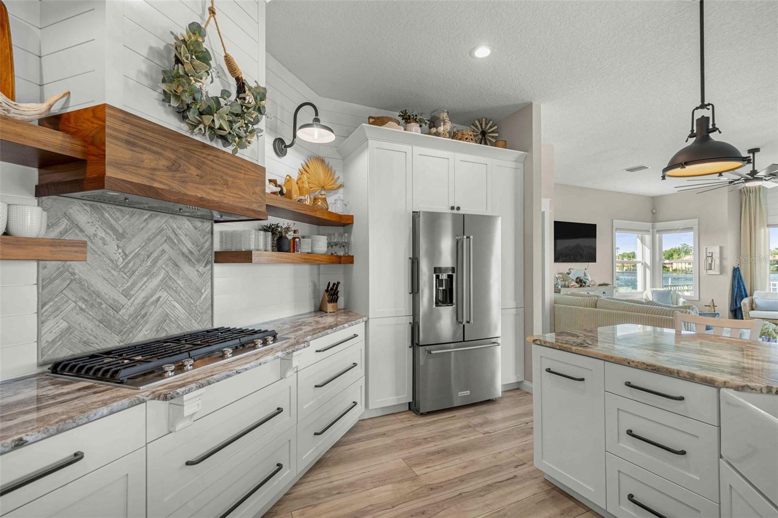 2247 N PILOT PT — photo 40