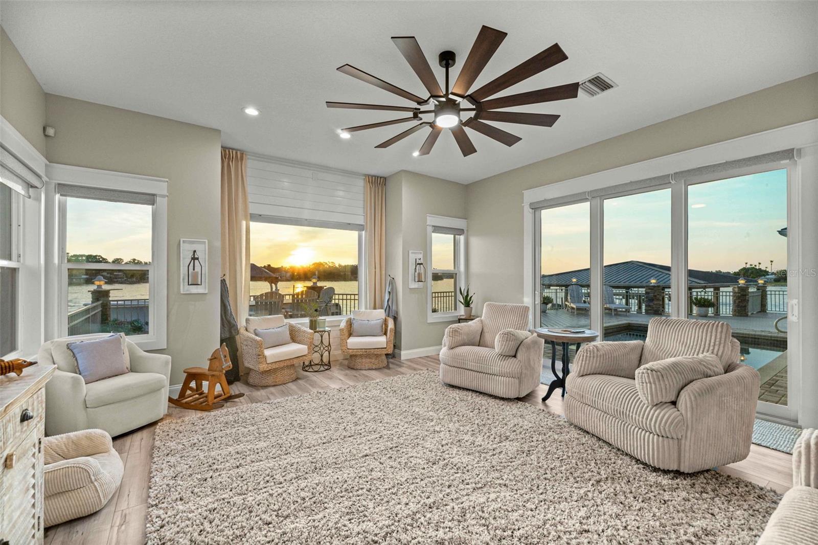 2247 N PILOT PT — photo 48
