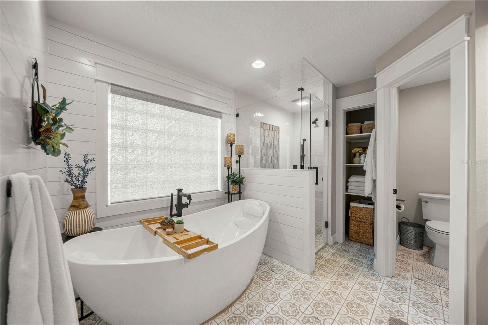 2247 N PILOT PT — photo 55