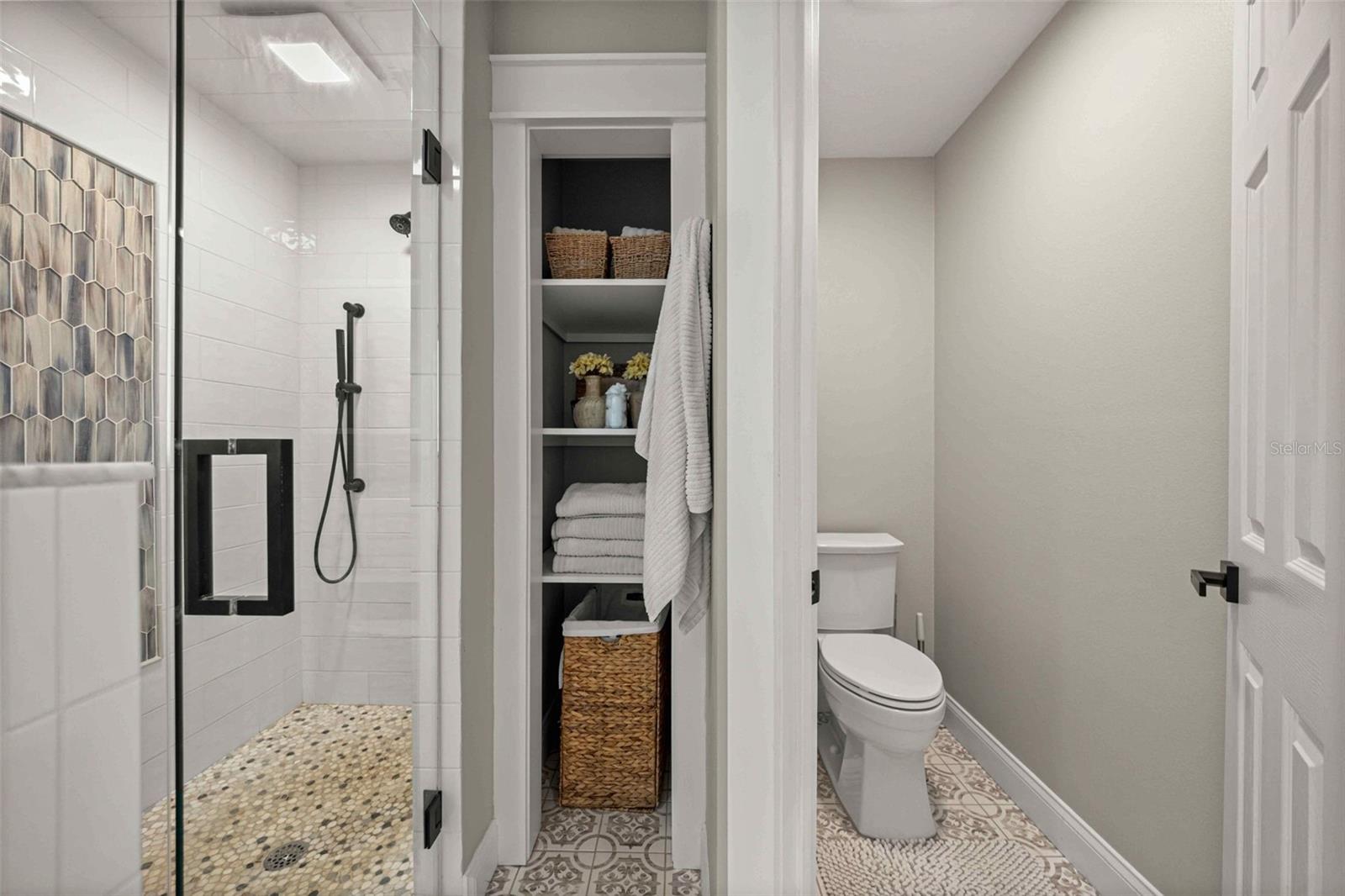 2247 N PILOT PT — photo 57