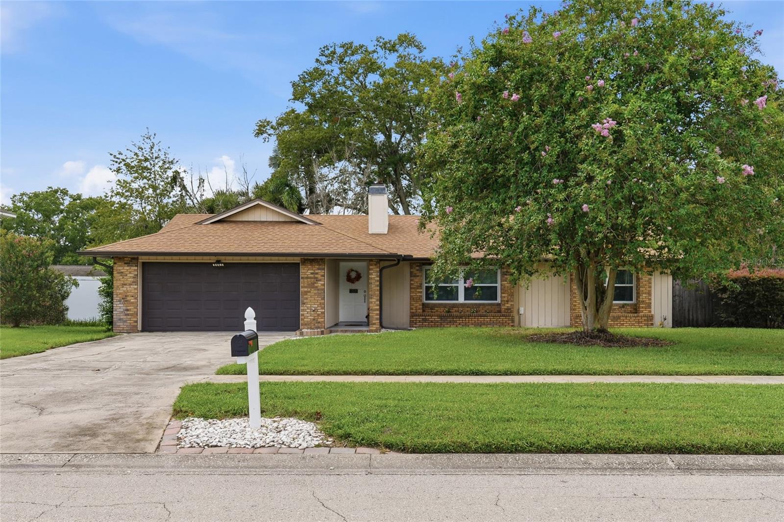 1012 GLENSPRINGS AVE photo
