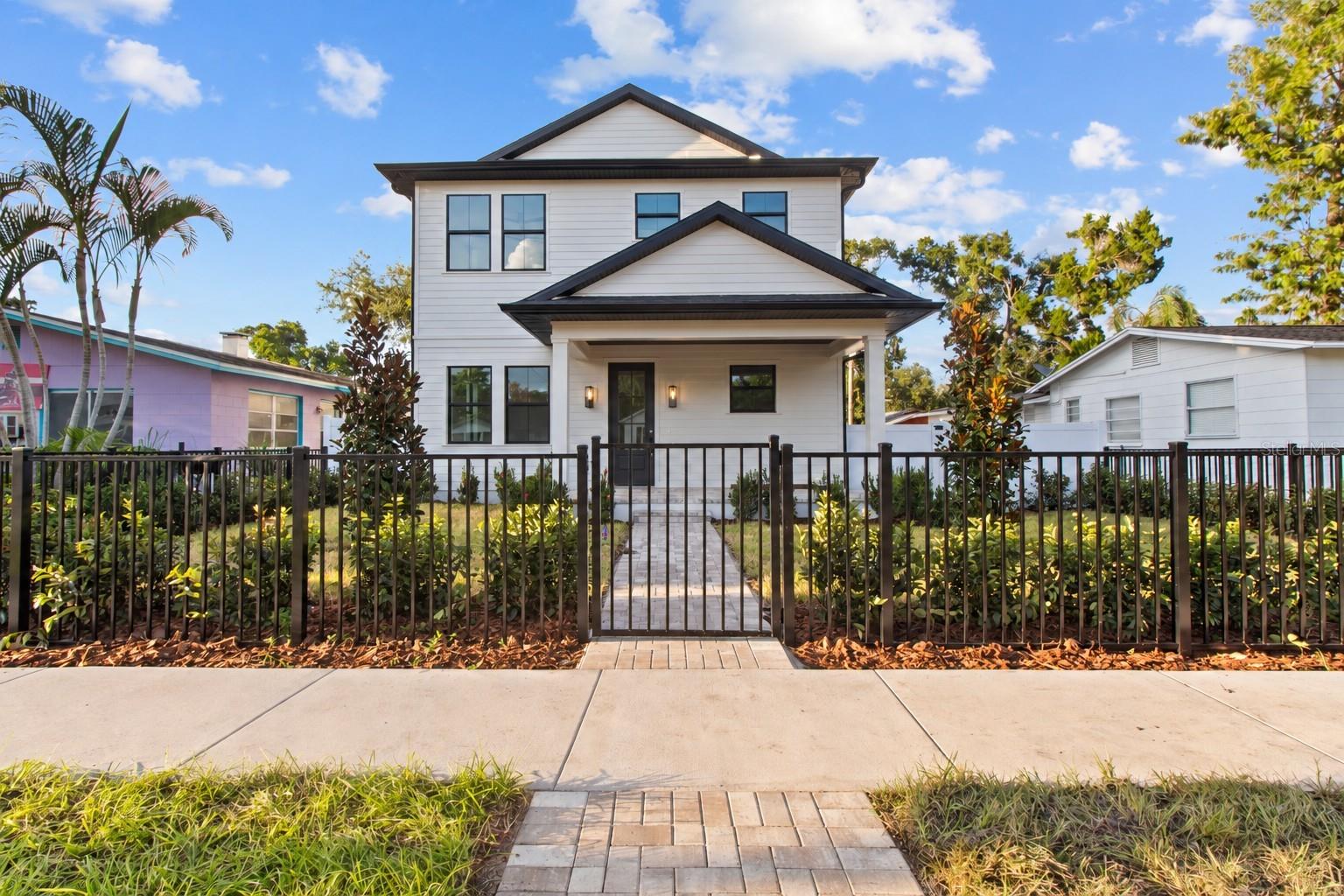 1025 MELROSE AVE S photo