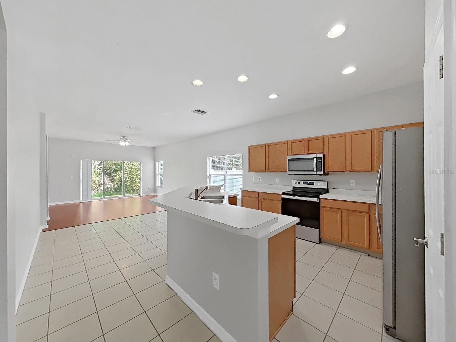9541 CYPRESS HARBOR DR — photo 13