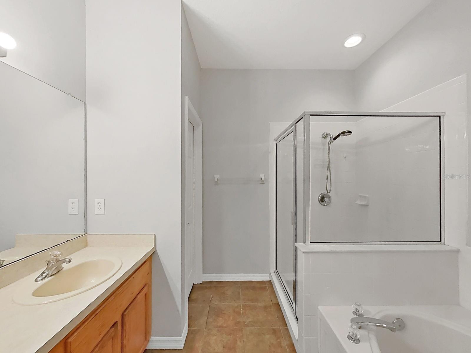 9541 CYPRESS HARBOR DR — photo 28