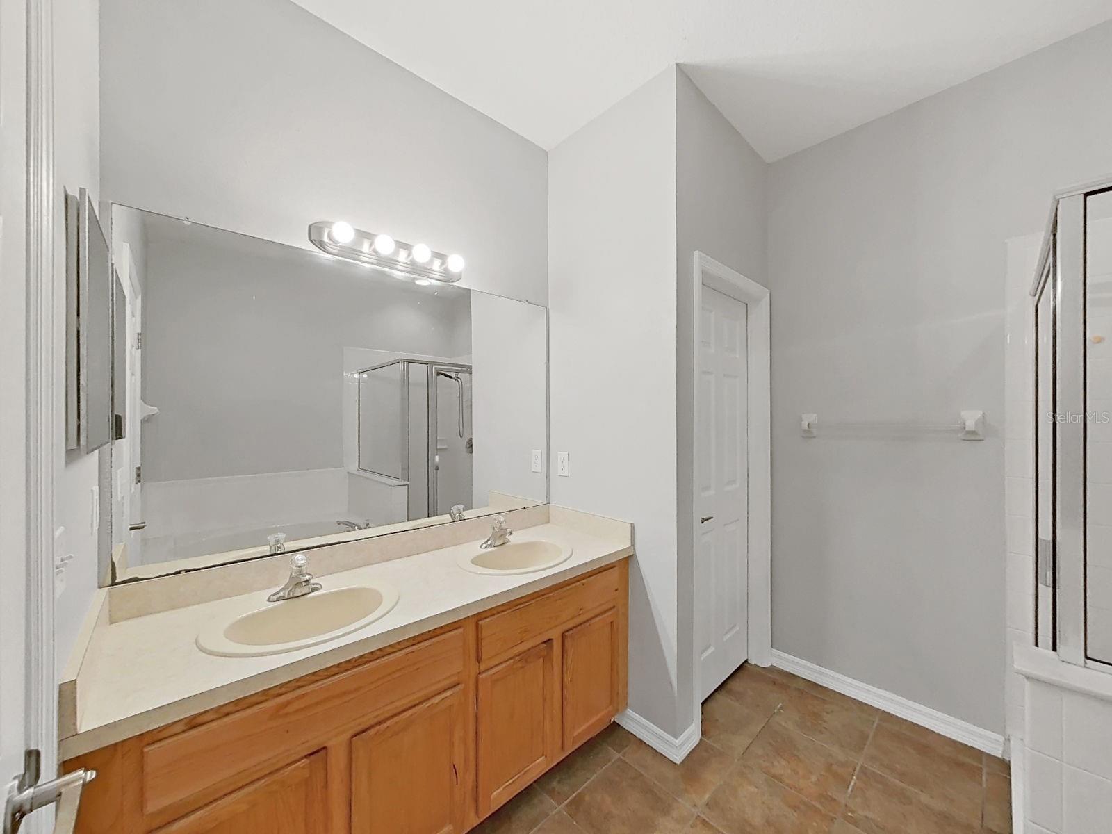9541 CYPRESS HARBOR DR — photo 29