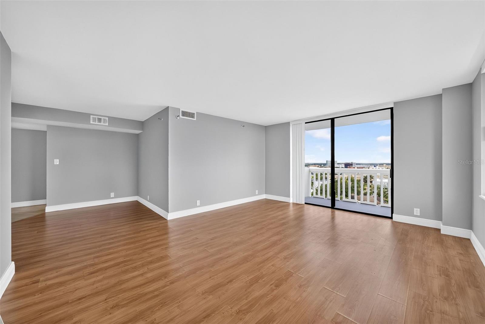400 E COLONIAL DR #1604 — photo 3