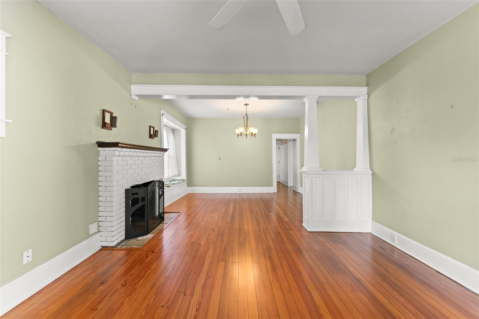 910 SHADY LANE DR — photo 4