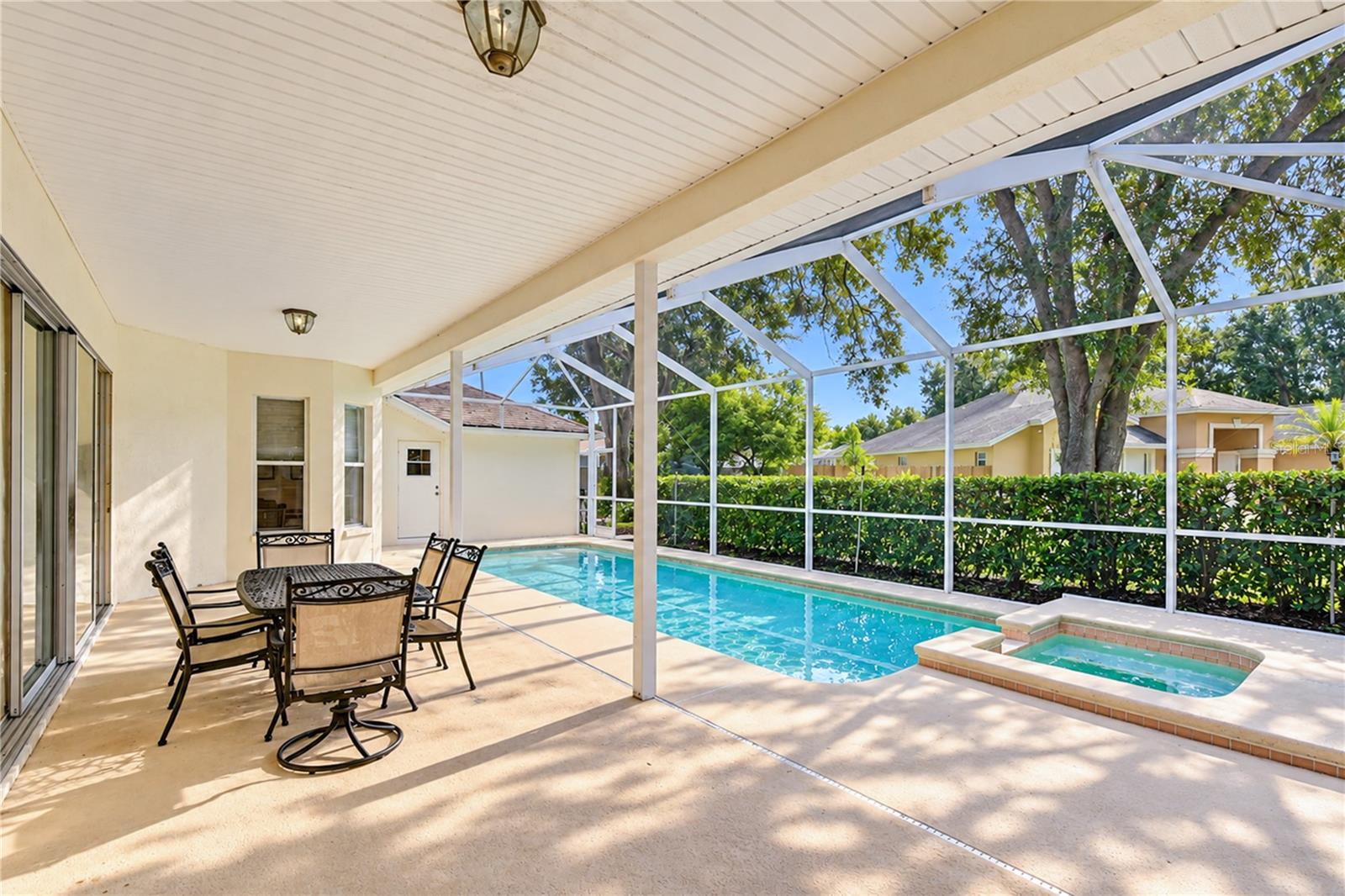 2255 EAGLE BLUFF DR — photo 2