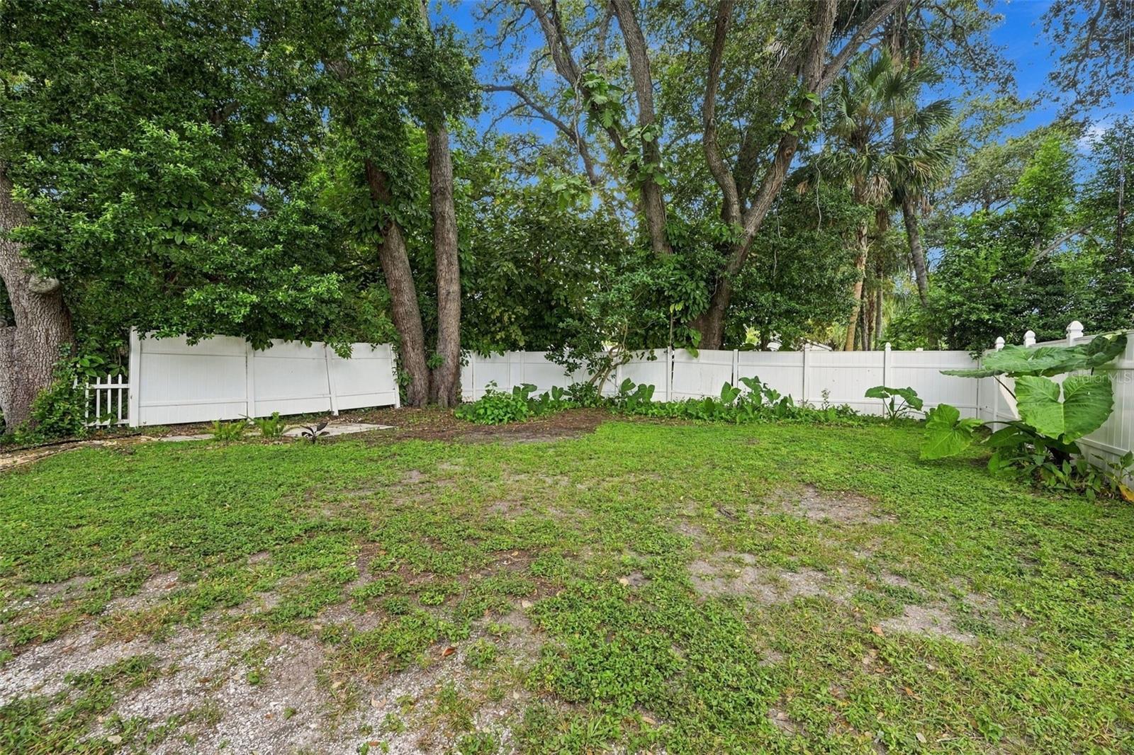 1242 NEW YORK AVE — photo 38