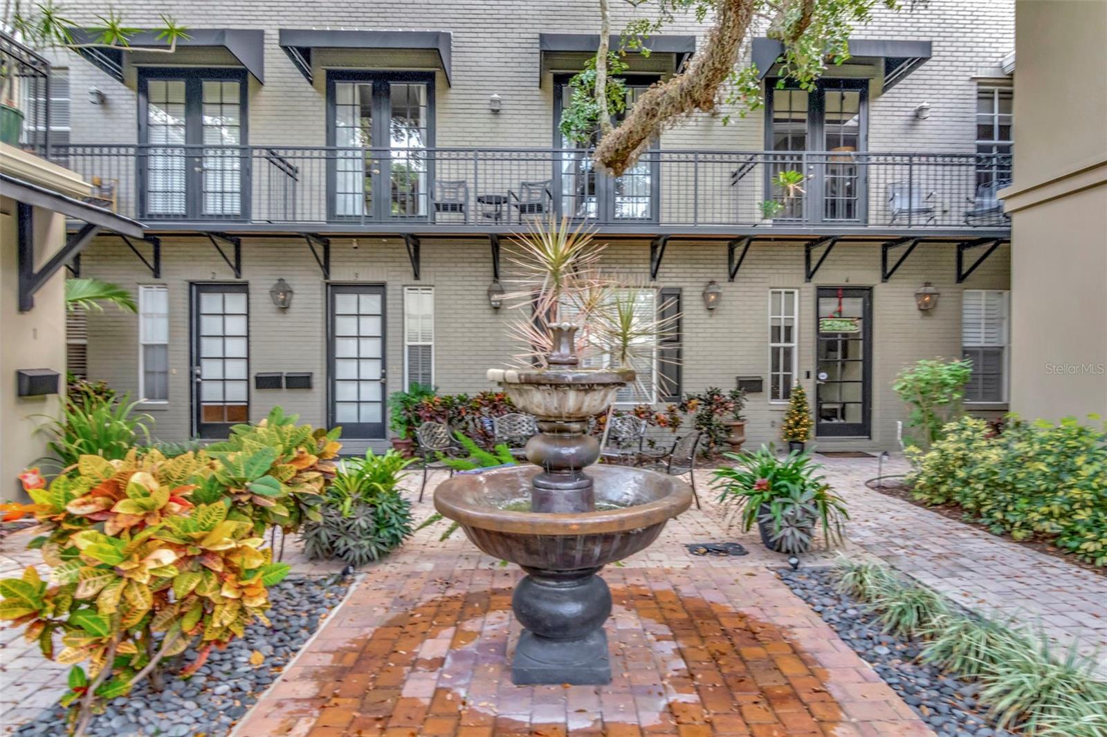 1008 S MOODY AVE #2 photo