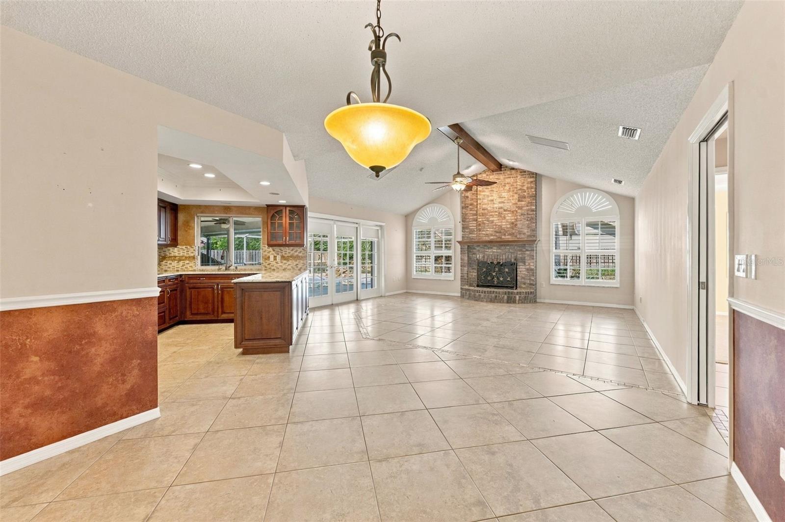 16508 BLENHEIM DR — photo 11