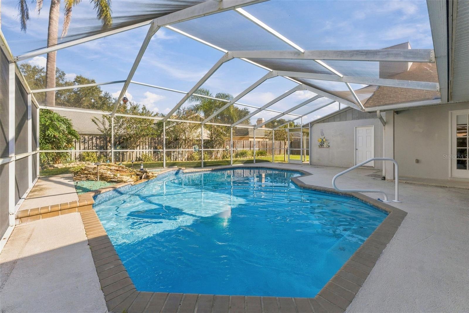 16508 BLENHEIM DR — photo 39