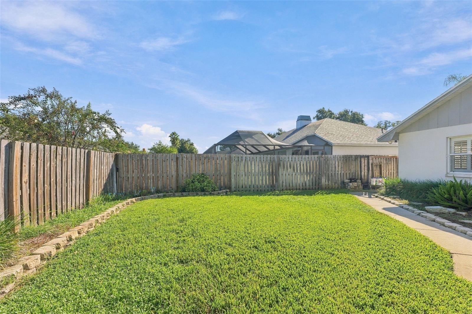 16508 BLENHEIM DR — photo 44