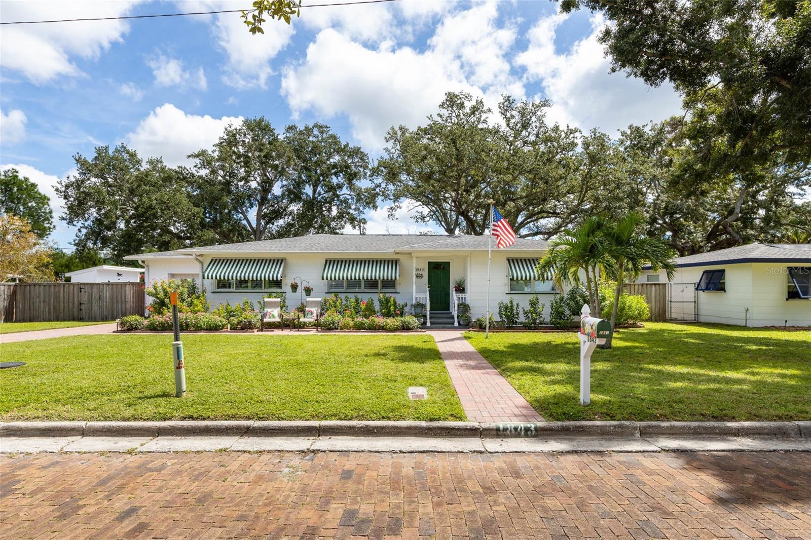 1843 PASADENA DR photo