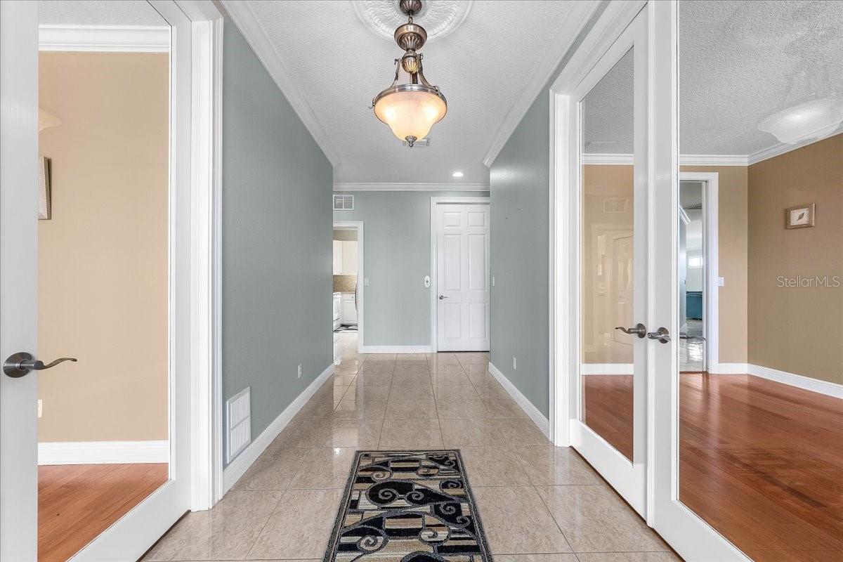 5501 CLIPPER CT — photo 5