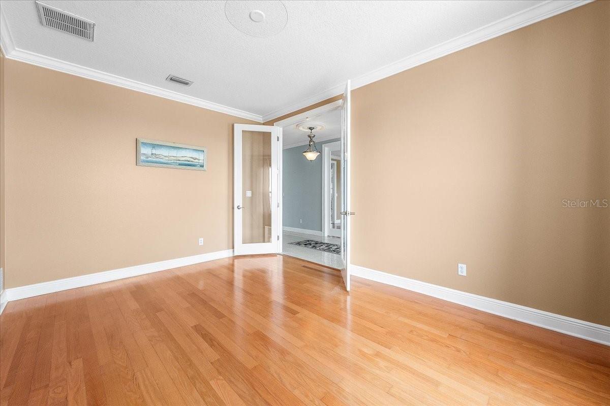 5501 CLIPPER CT — photo 8