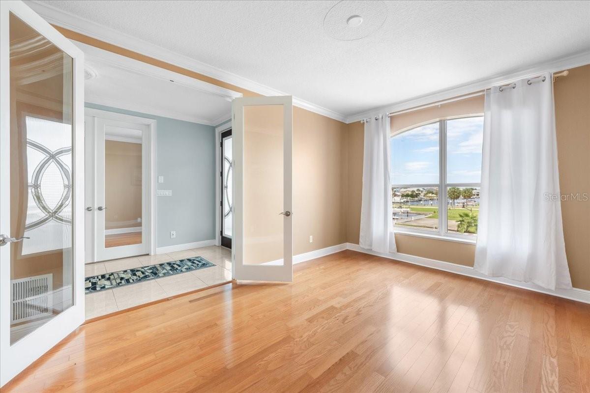 5501 CLIPPER CT — photo 9