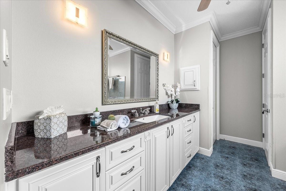5501 CLIPPER CT — photo 33