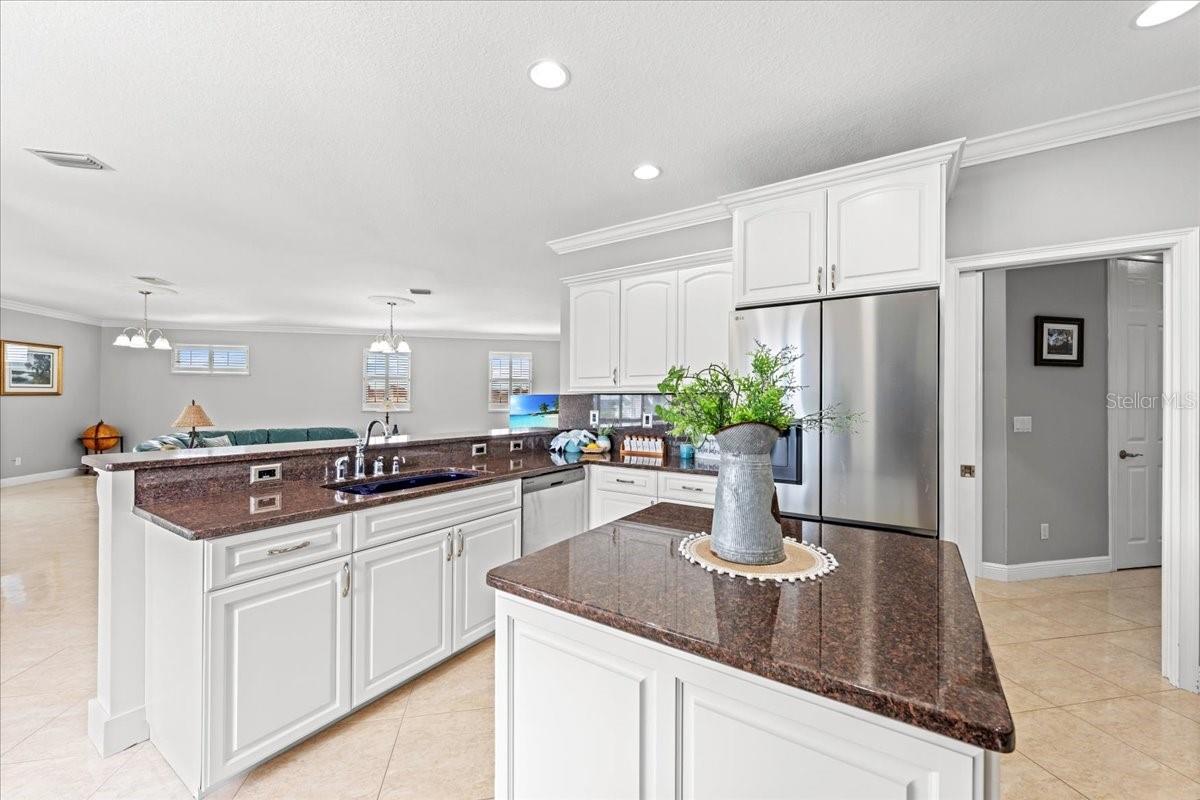 5501 CLIPPER CT — photo 54