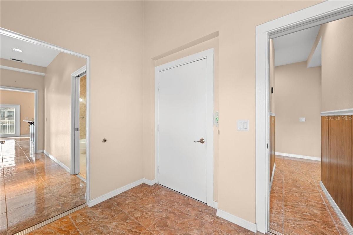 5501 CLIPPER CT — photo 61