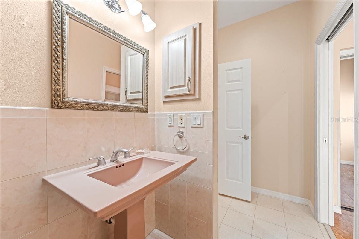 5501 CLIPPER CT — photo 63