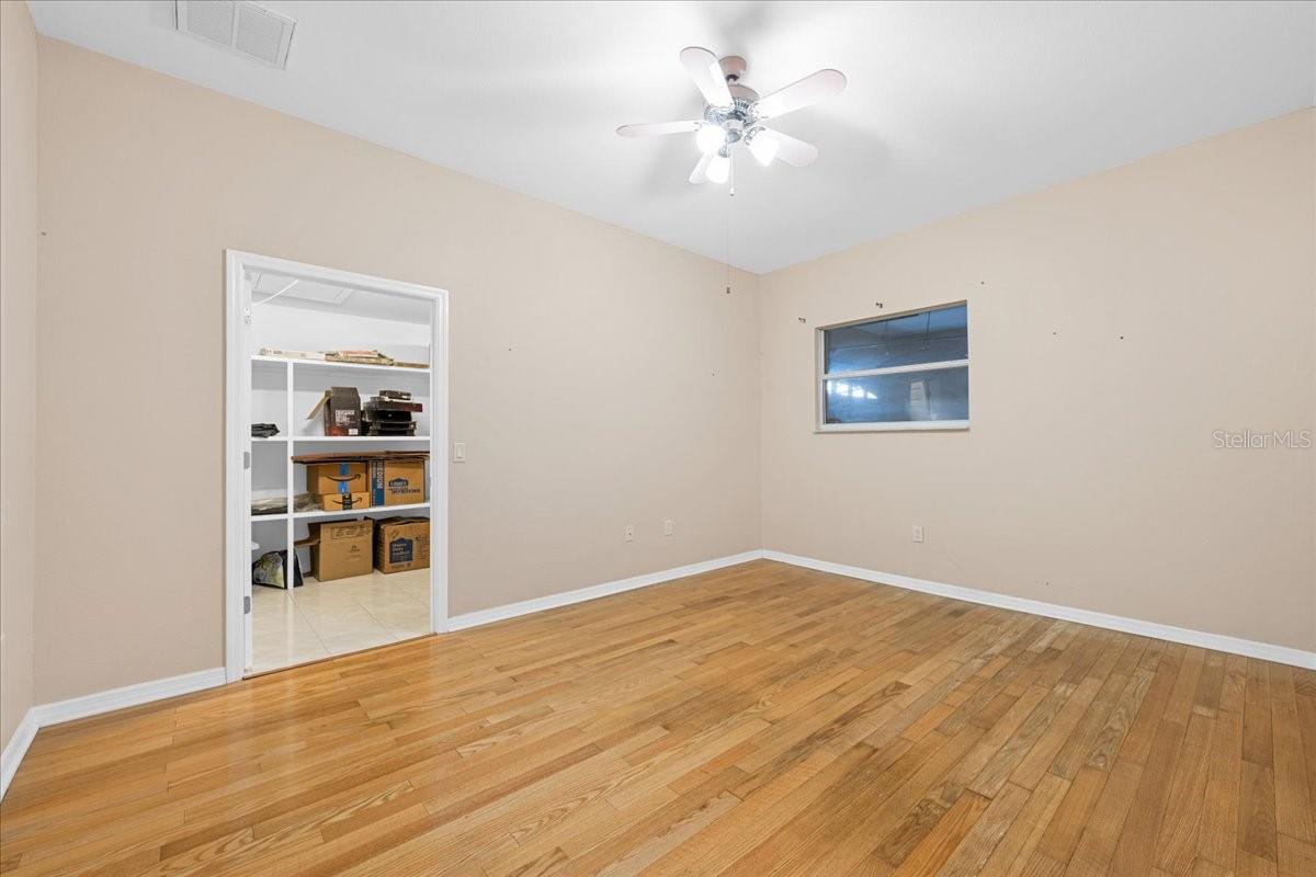 5501 CLIPPER CT — photo 71