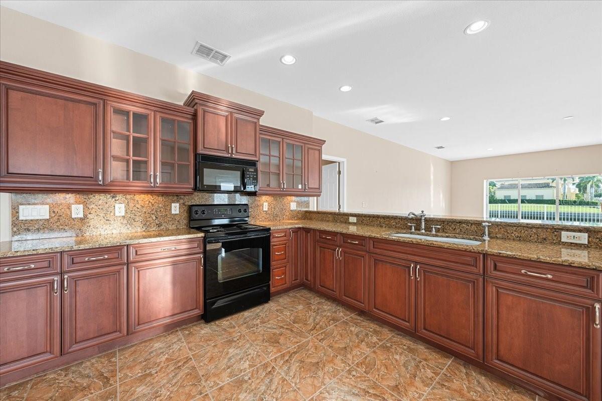 5501 CLIPPER CT — photo 76