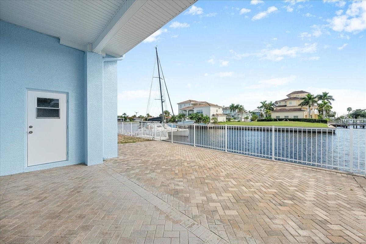 5501 CLIPPER CT — photo 90