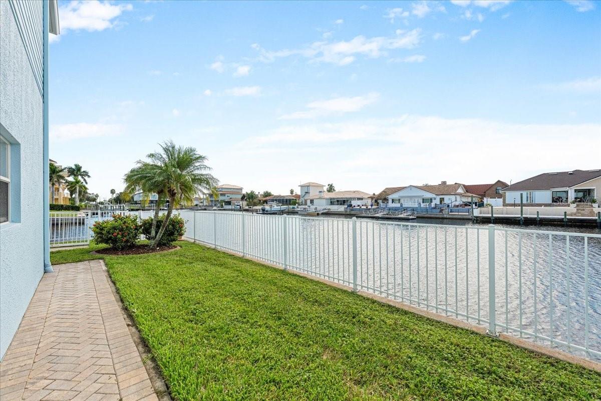 5501 CLIPPER CT — photo 94