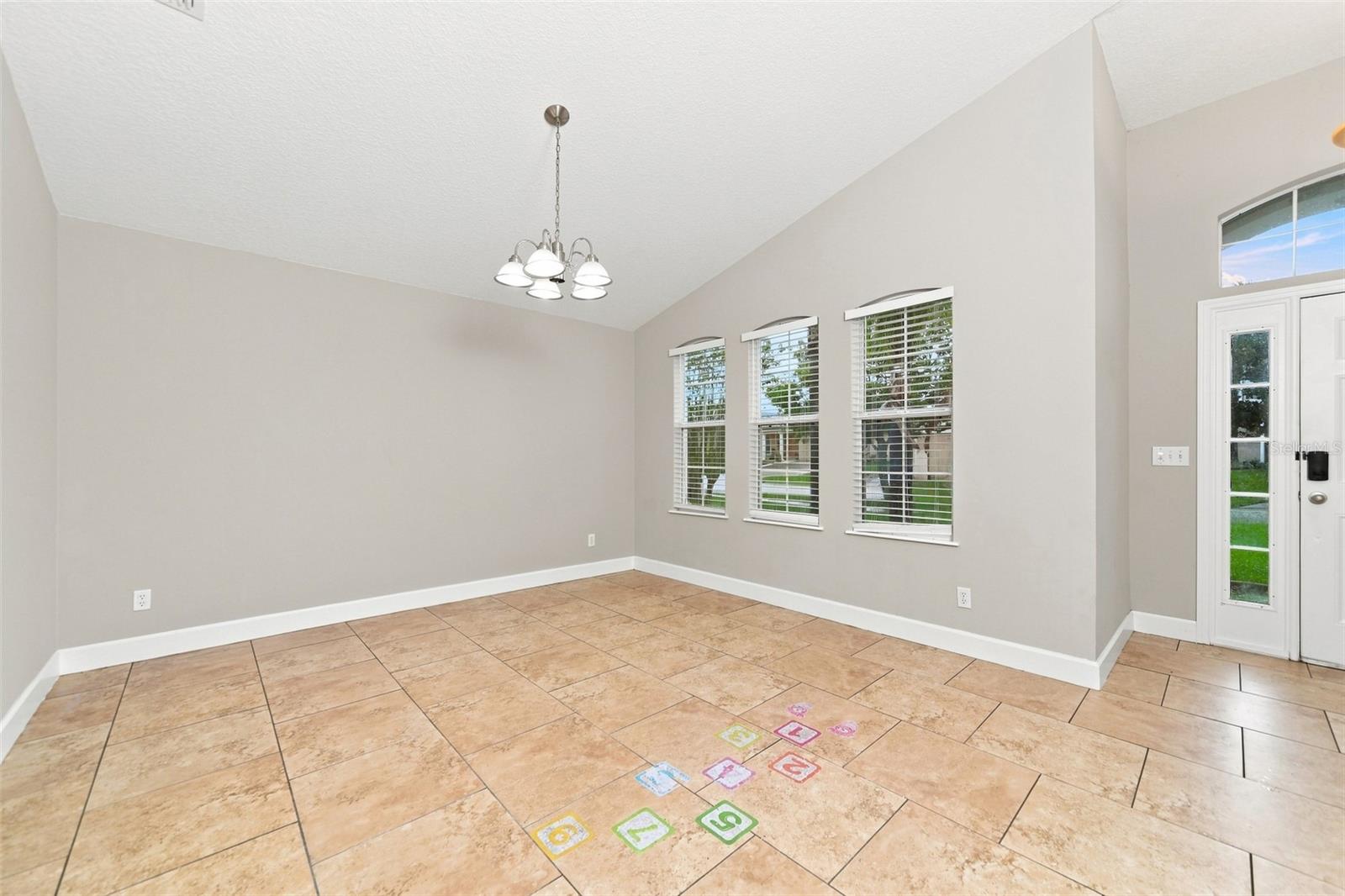 324 ANORAK ST — photo 2