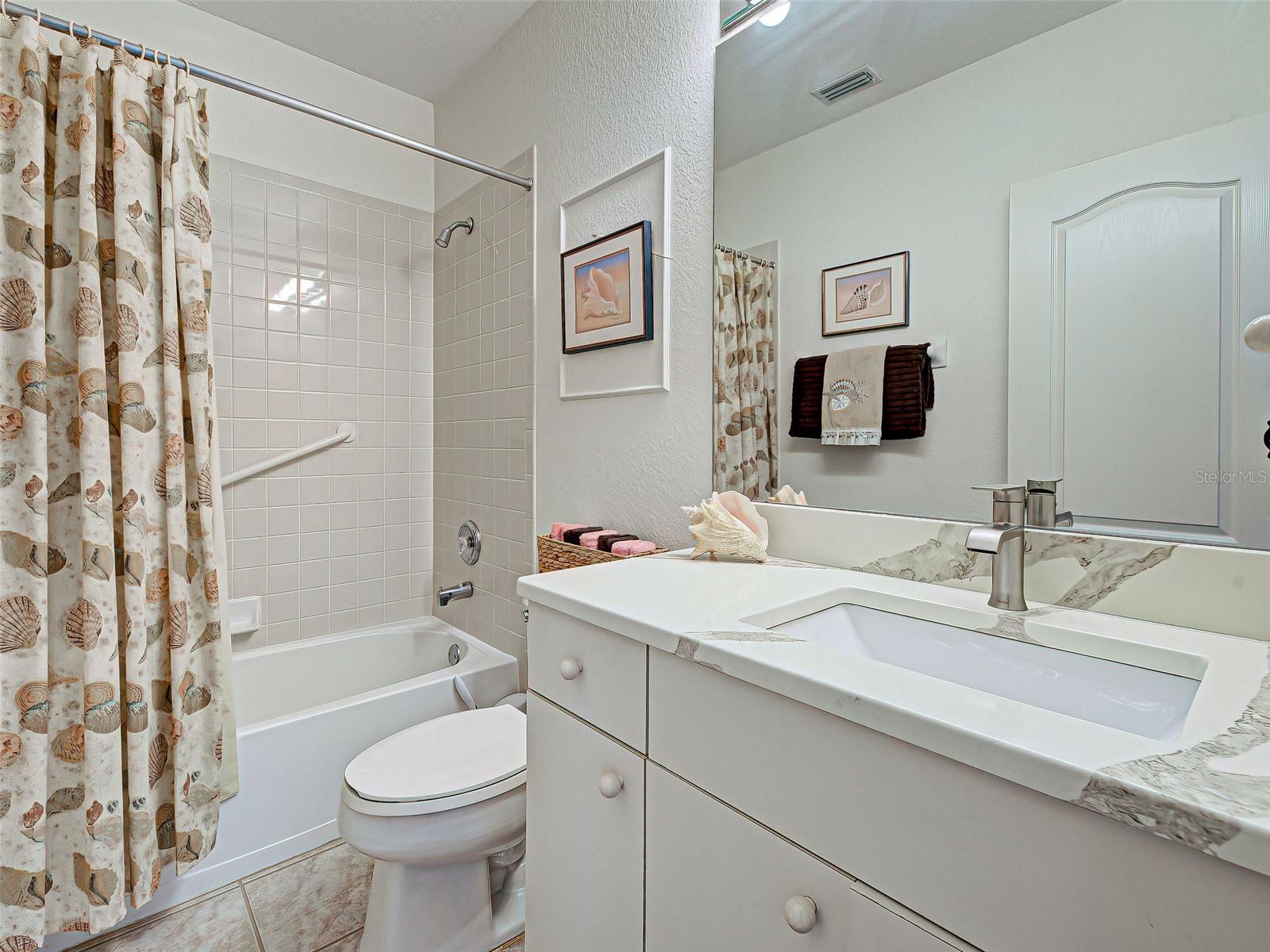 201 KING PALM CT — photo 10