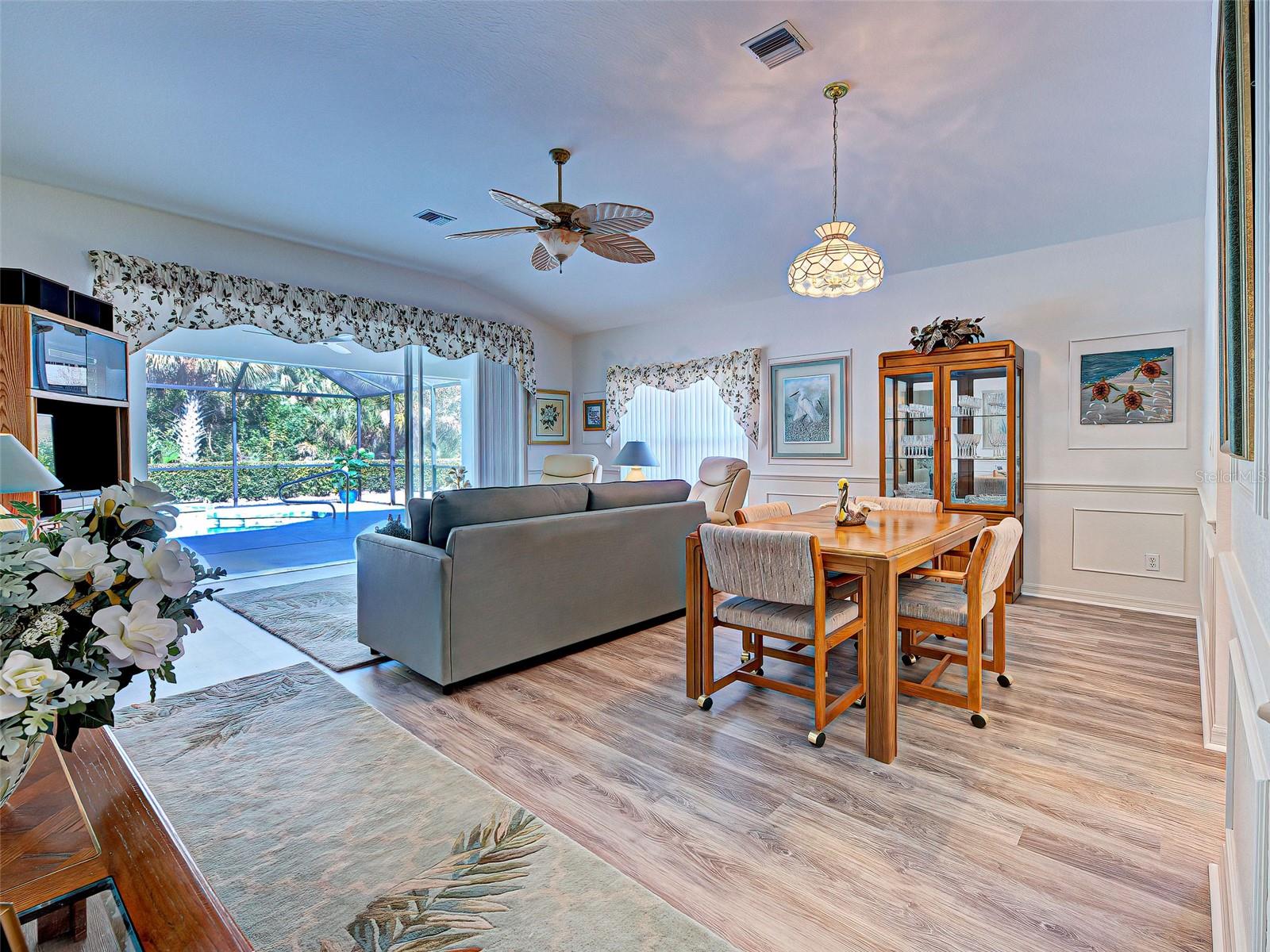 201 KING PALM CT — photo 11