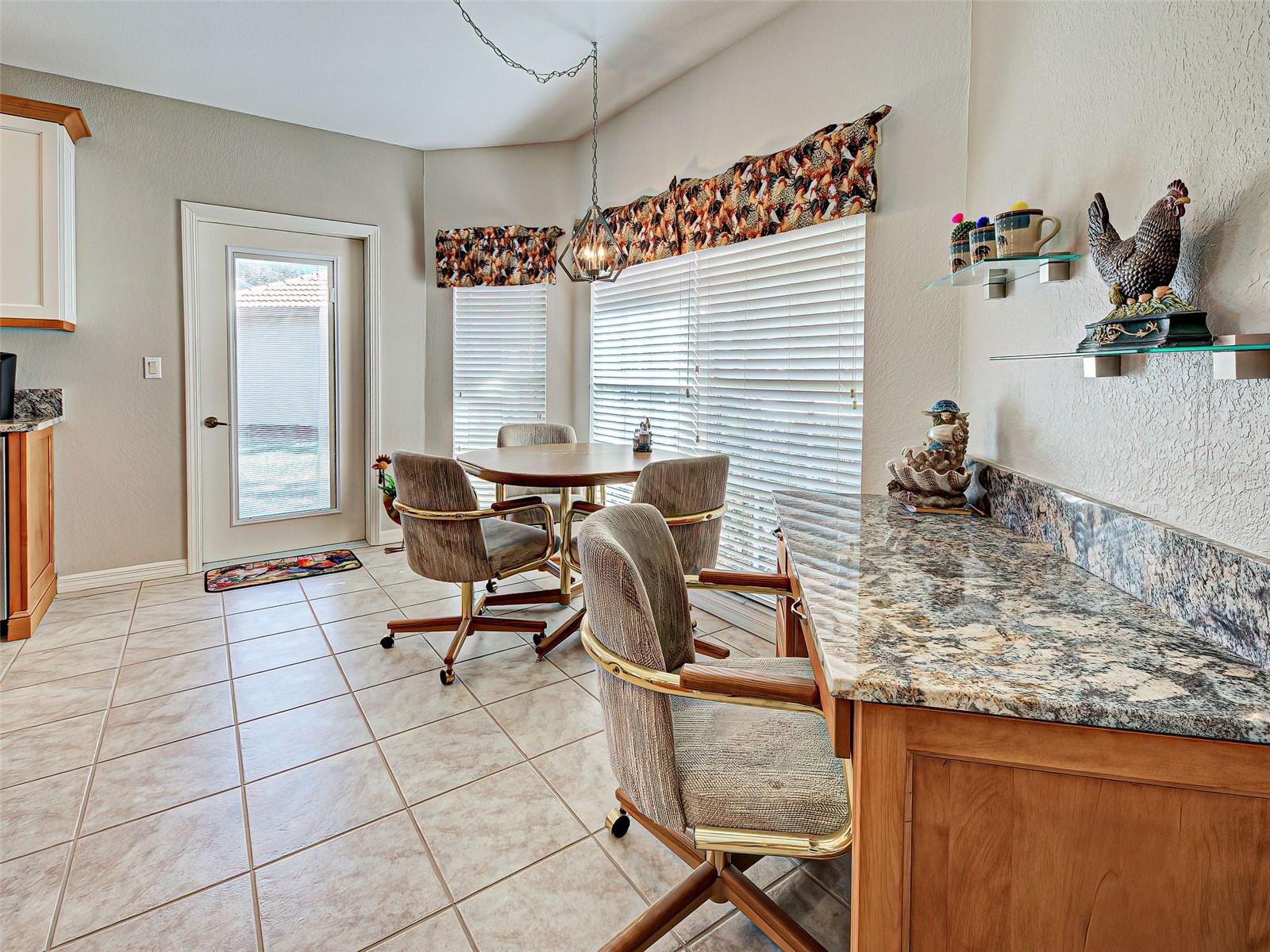 201 KING PALM CT — photo 17
