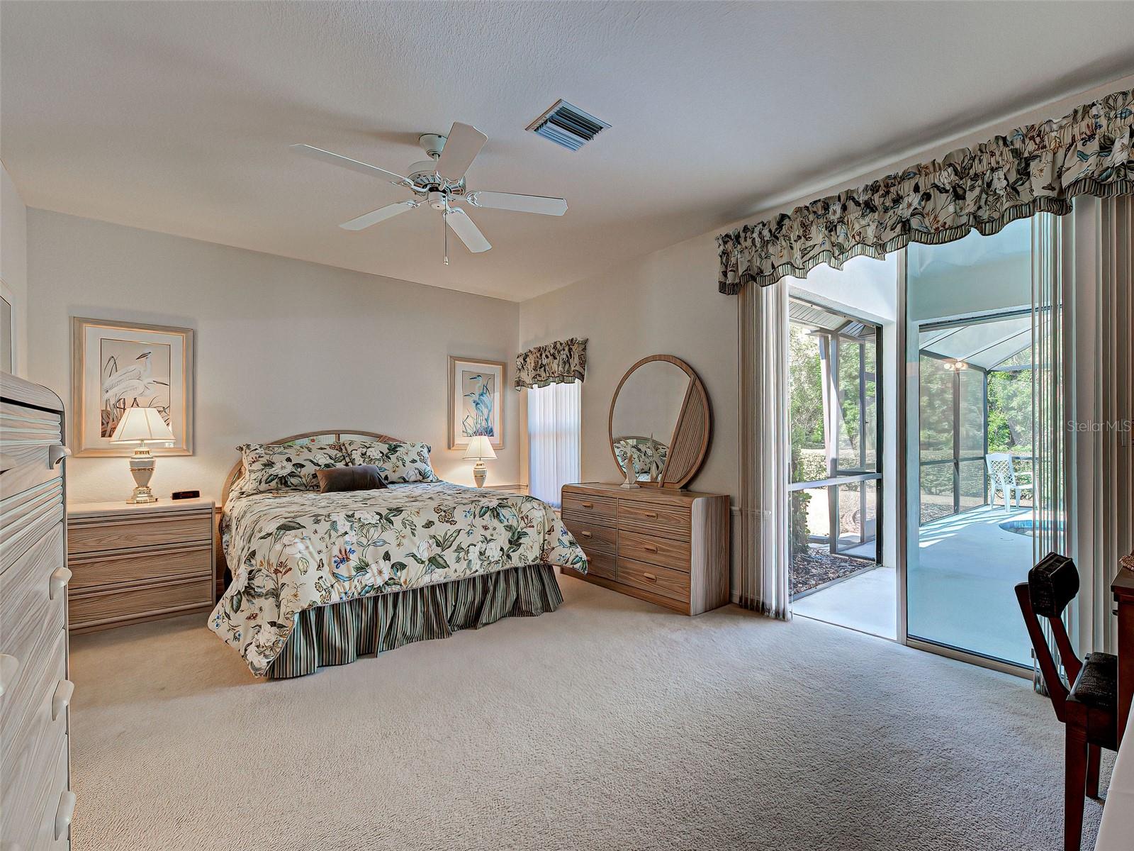 201 KING PALM CT — photo 21