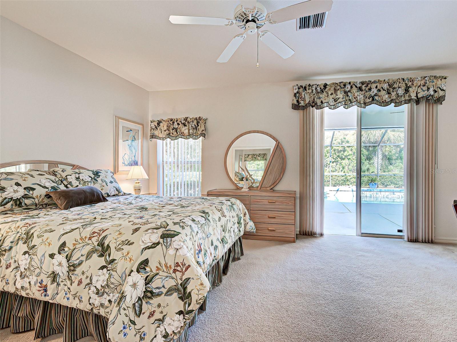 201 KING PALM CT — photo 24