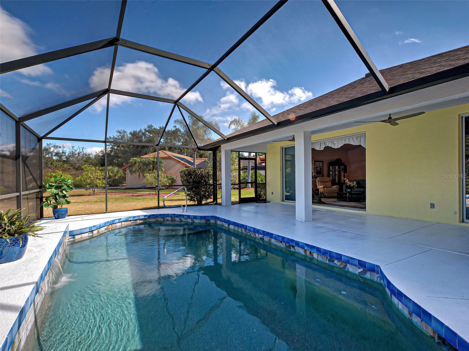 201 KING PALM CT — photo 29